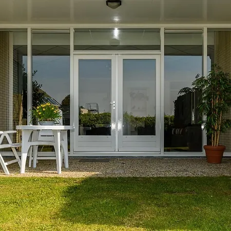 Zanddijk 113, Aan Zee 아파트